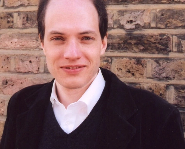 آلن دوباتن نویسنده روانشناسی