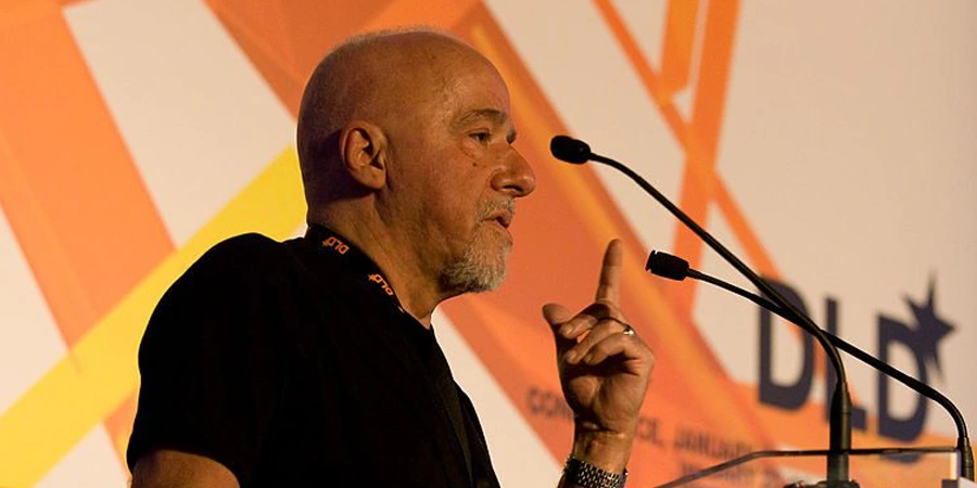 پائولو کوئیلو نویسنده